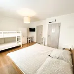 Hop House Garni Hotel Postojna