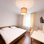 Hotel Hop House Garni Postojna