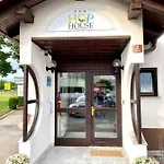 Hop House Garni 3* Postojna