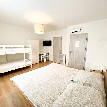 Hop House Garni Szálloda Postojna