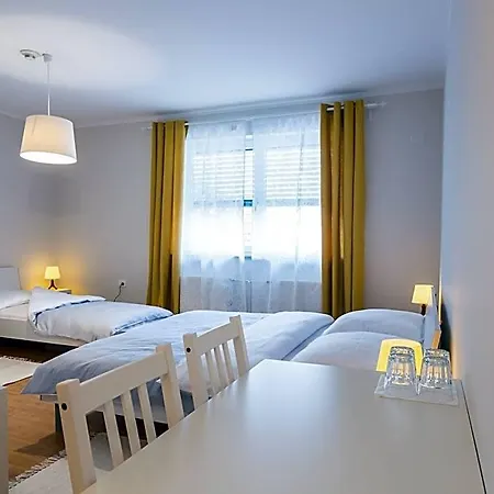 Hop House Garni Hotel