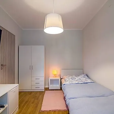 Hop House Garni 3*