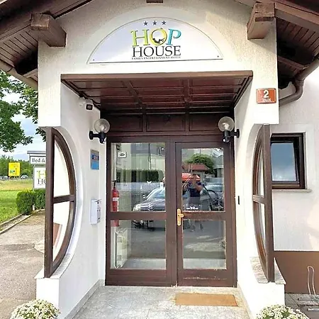 Hop House Garni Hotel Postojna