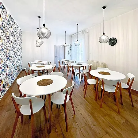 Hop House Garni 3*