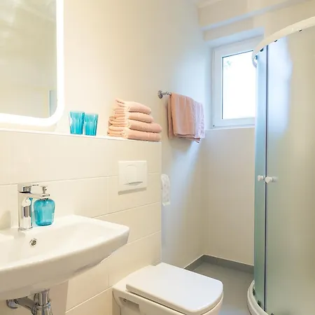 Hotel Hop House Garni