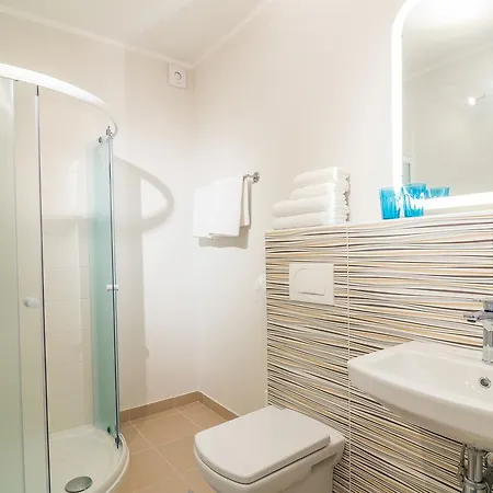 Hop House Garni 3*