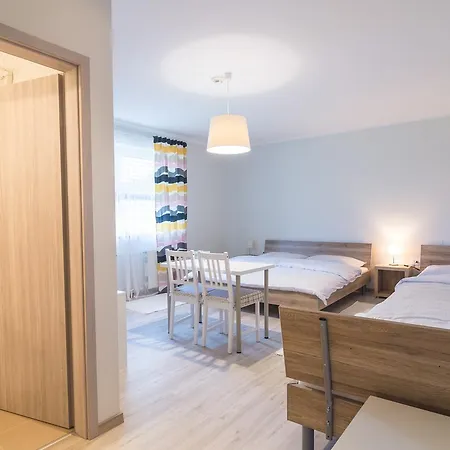Szálloda Hop House Garni Postojna