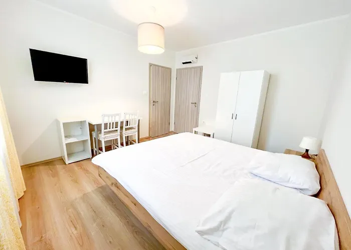 Ξενοδοχείο Hop House Garni 3*