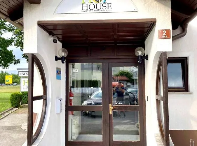 Hop House Garni 3* Postumia