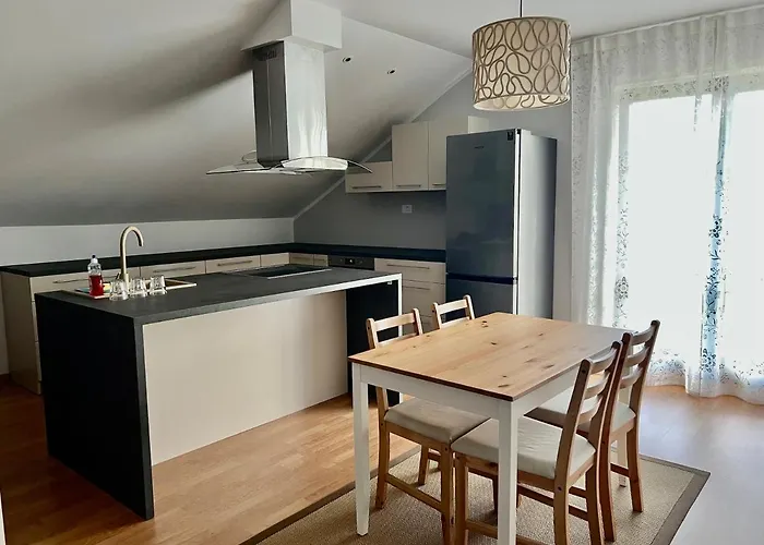 Ξενοδοχείο Hop House Garni 3*